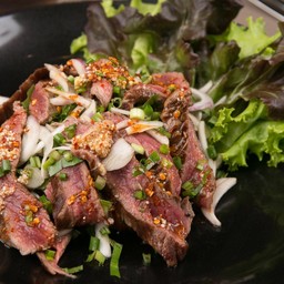 น้ำตกเนื้อริบอายย่าง