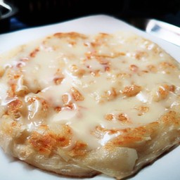 โรตีตบ ราดนมข้นหวาน