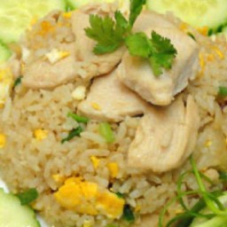 ข้าวผัดอกไก่นิยาย