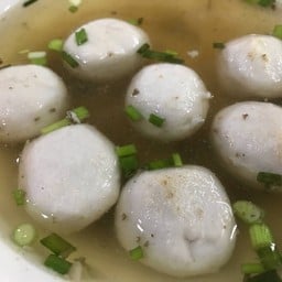 ลูกชิ้นหมูน้ำใส