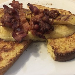 French Toast Grilled Banana & Bacon