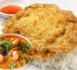 ชุดข้าวไข่เจียวกับต้มยำกุ้ง