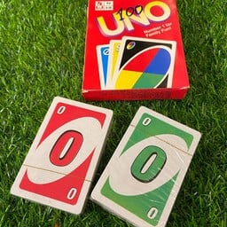 การ์ด UNO ใหญ่