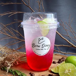 สตรอเบอรี่โซดา