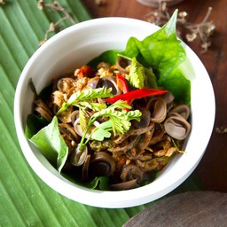 คั่วเห็ดถอบ