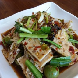 ตำหมูยอ
