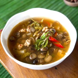 แกงเห็ดถอบ