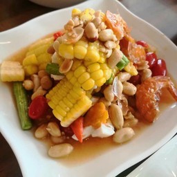 ตำข้าวโพด ไข่เค็ม
