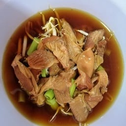 ก๋วยเตี๋ยวหมูตุ๋น หมูน้ำตก รสเด็ด