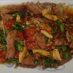 กะเพราเป็ดย่าง (ชุดเล็ก)