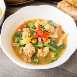 แกงแคหมู