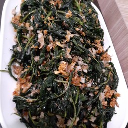 ใบปอผัดหมูสับ