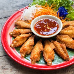 ปีกไก่ทอดน้ำปลา