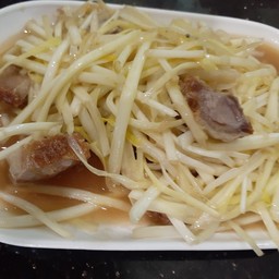 กุยช่ายขาวหมูกรอบ