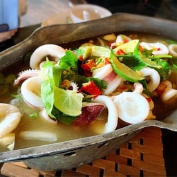 ปลาหมึกไข่นึ่งมะนาว