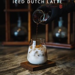 ICED DUTCH LATTE [Red Diamond]