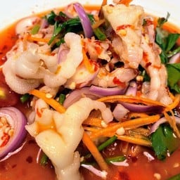 ยำเล็บมือนาง