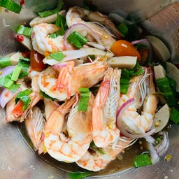 ยำกุ้งสุก