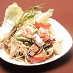ตำมั่วทะเลปูปลาร้า Papaya Spicy Salad with Seafood