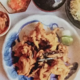 ปลาหมึกชุปแป้งทอด