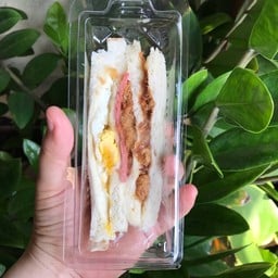 ของหวาน ของคาว - พุดดิ้ง,ขนมจีบหมู,ขนมจีบปูอัดห่อหมู,บาร์นอฟฟี่,ชานมขวด,เกี๋ยว,แซนวิช