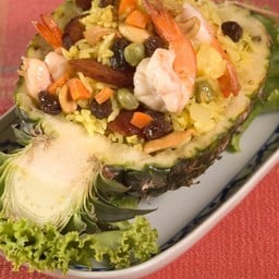 ข้าวอบสับปะรด Baked Rice in Pineapple