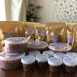 น้ำพริกปลาทูกรอบ หมูฝอย กล้วยไส้มะขาม ร้านโปรดปราน