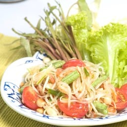 ส้มตำไทย Thai Style Spicy Papaya Salad
