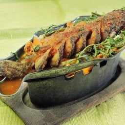 แกงส้มแป๊ะซะปลาช่อนทอด Mixed Vegetables and Snakehead Fish in Hot and Sour Soup