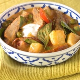 แกงเผ็ดเป็ดย่าง Roast Duck Red Curry