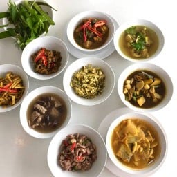 ครัวคุณหญิง ข้าวแกงปักษ์ใต้ นครศรีฯ