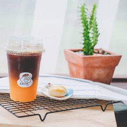 Black Orange กาแฟส้มที่แม่รัก