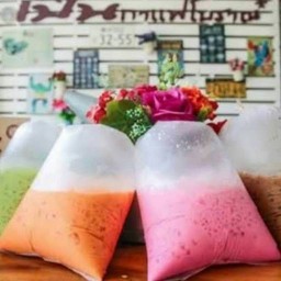 เปิ่นกาแฟโบราณ & เฉาก๊วยเต็งหนึ่ง อยู่เจริญ5(71/205หลังที่10ขวามือ)