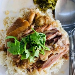 ก๋วยเตี๋ยวหมู ขาหมูวัดด้วง ถนนเดชอุดม หนองไผ่ล้อม