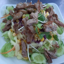สลัดหมู