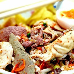 บะหมี่ยำแห้ง พิเศษ