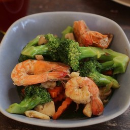Sauteed Broccoli w/Shrimp in oyster Sauce