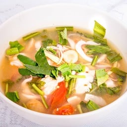 ต้มยำโป๊ะแตกทะเลเดือด