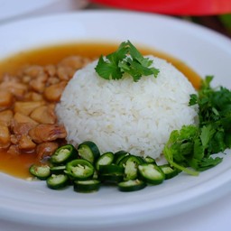 ข้าวหน้าไก่ต้นตำรับแต้จิ๋ว by ไอซ์ วราภัทร์ หมู่บ้านนนทณิชา 89/67