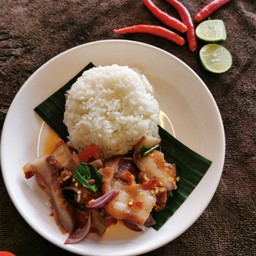 ข้าวยำสามชั้นทอด