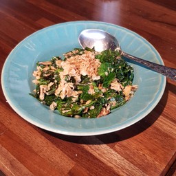 ใบเหลียงผัดไข่