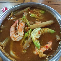 แกงส้มสายบัวกุ้ง