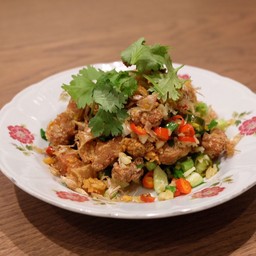 สามชั้นคั่วพริกเกลือ