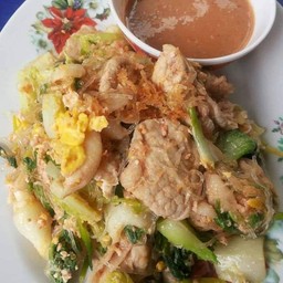 สุกี้แห้ง