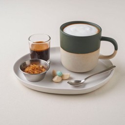 ลาเต้ร้อน ไวท์ร้อน