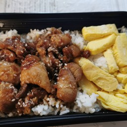 ข้าวหน้าไก่เทอริยากิ (ไข่ม้วน)