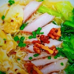 เกี๊ยวหมูน้ำ-แห้ง+หมูแดง