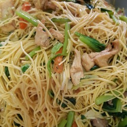 ผัดหมี่ซั่วเหลือง