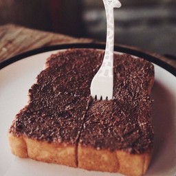 เนินนม x ปังปิ้ง