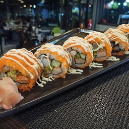 SALMON ROLL